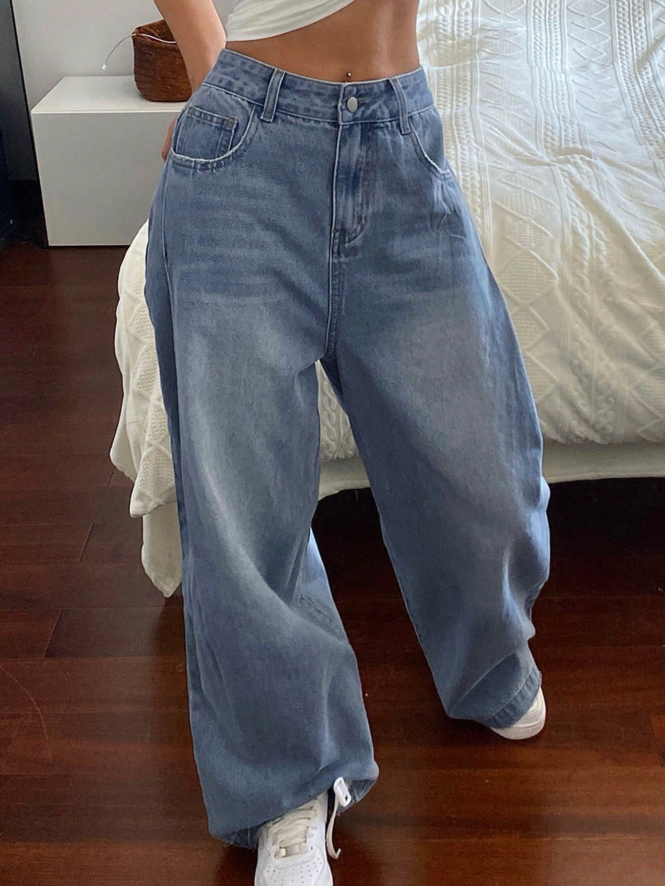 Livesso Ladies' Wide-Leg Jeans with Grinding & Distressed Details,Baggy Jeans